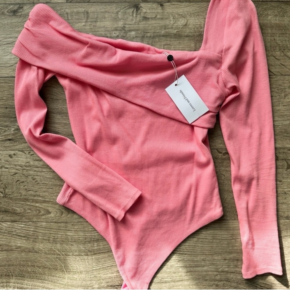 Lovers + Friends  Pink Off-Shoulder Ribbed Bodysuit